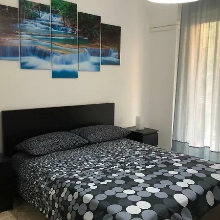 Апартаменти Brezza Marina Cefalu *