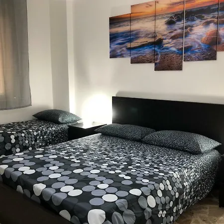 Апартаменти Brezza Marina Cefalu *